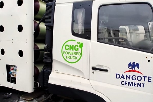 Dangote Cement Rewards Top-performing Distributors With 28 Brand New CNG-powered Trucks