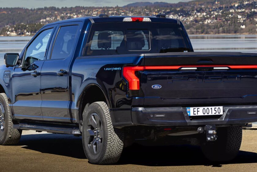 Enthusiasm for electric vehicles wanes among US buyers, despite new choices