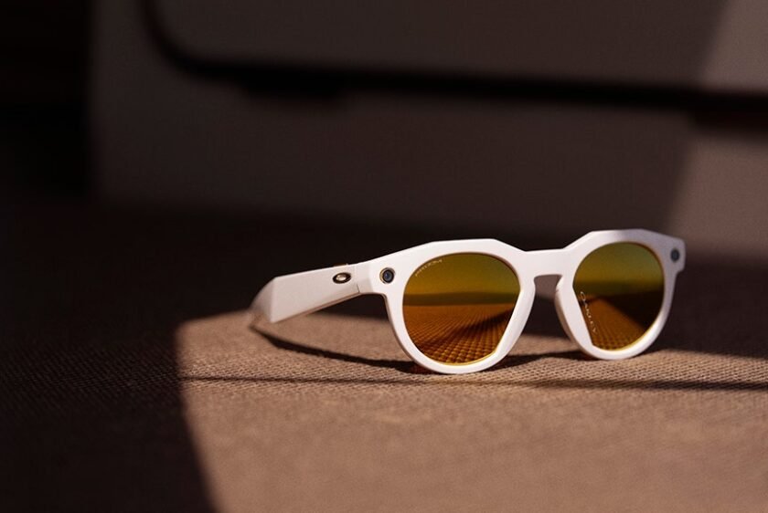 Meta’s Oakley Smart Glasses Have 3K Video—Watch Out, Ray-Ban