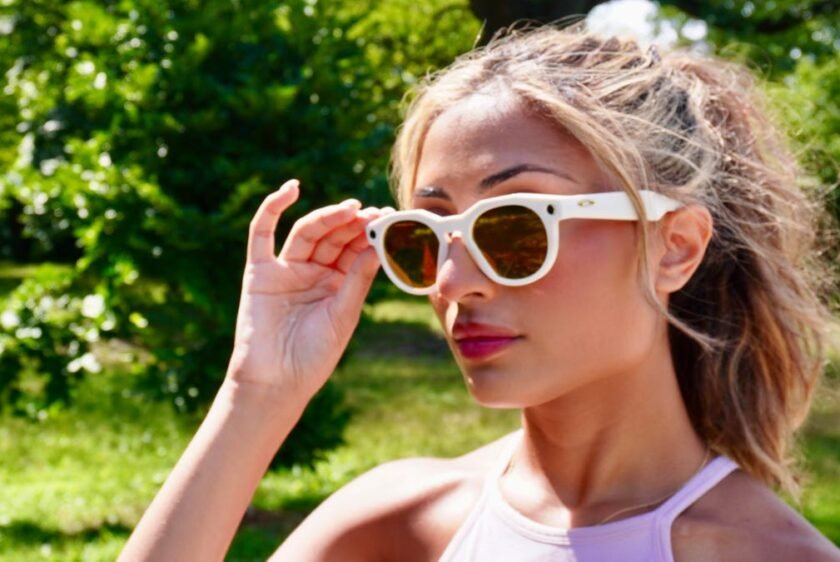 I took a walk with Meta’s new Oakley smart glasses – they beat my Ray-Bans in every way