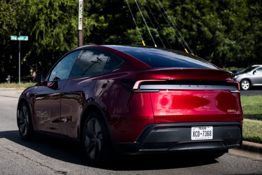 What happens when your Tesla Robotaxi runs out of charge?