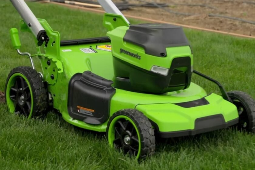 Ryobi Batteries Won’t Work With Greenworks Lawn Mowers Thanks To This Tricky Design