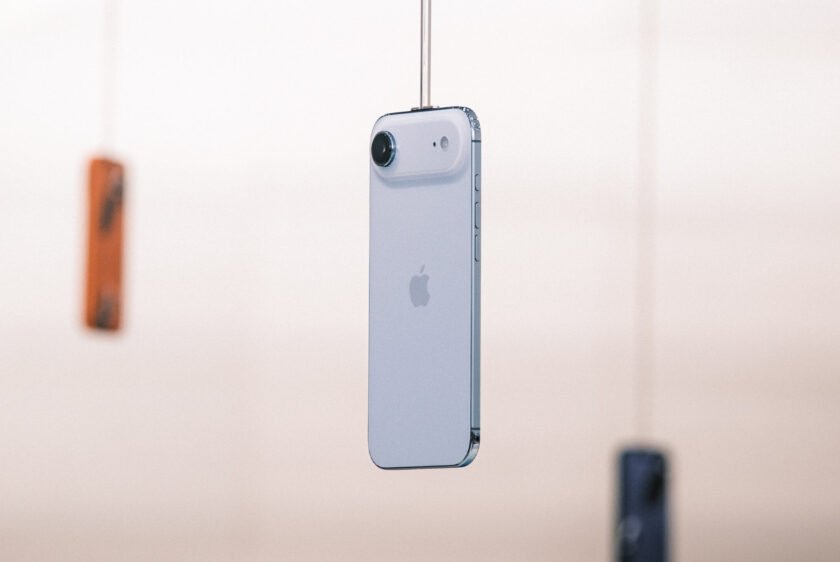 Apple’s new MagSafe battery will only work with the iPhone Air