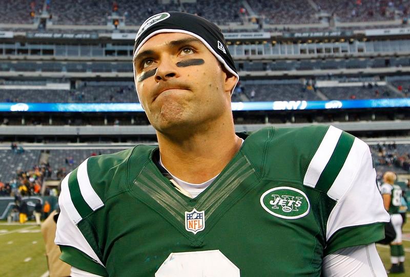 Ex-NFL star Mark Sanchez charged with battery after being stabbed, Indianapolis police say