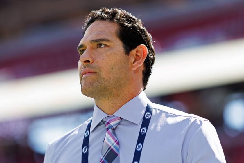 Former NFL quarterback Mark Sanchez hit with felony battery charge, prosecutor says