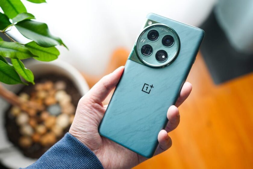 The OnePlus 12 is still on sale for $300 off – but time is running out