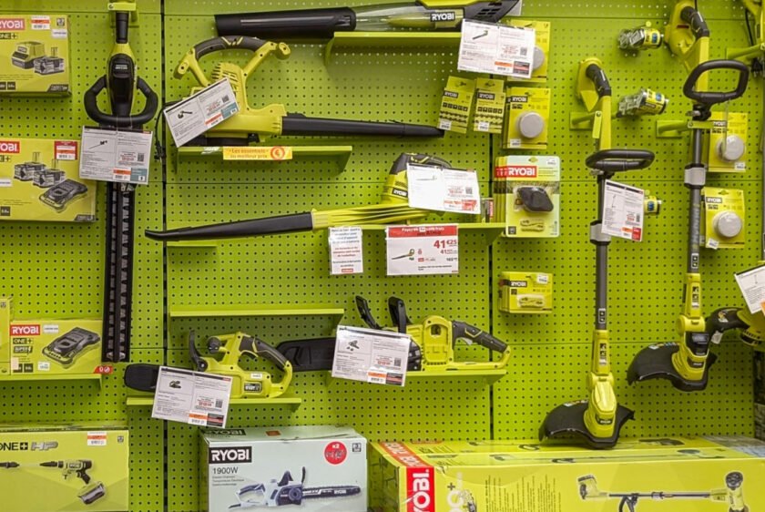 What The Orange Light Means On A Ryobi Battery Charger