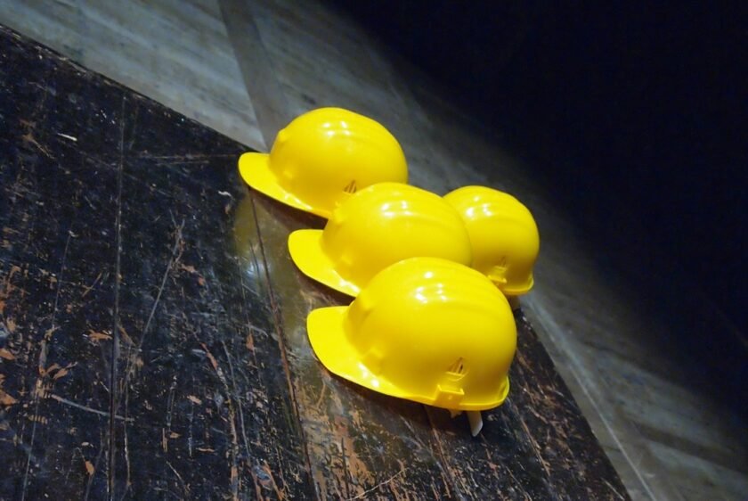 Working conditions dispute hits battery factory site