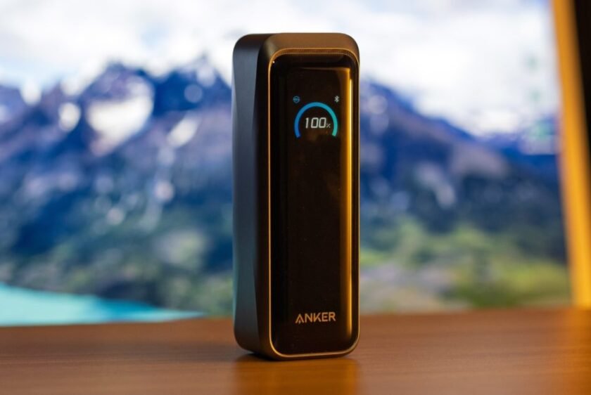 Hands-on with Anker’s new 20,100mAh battery bank: 220W output, compact design