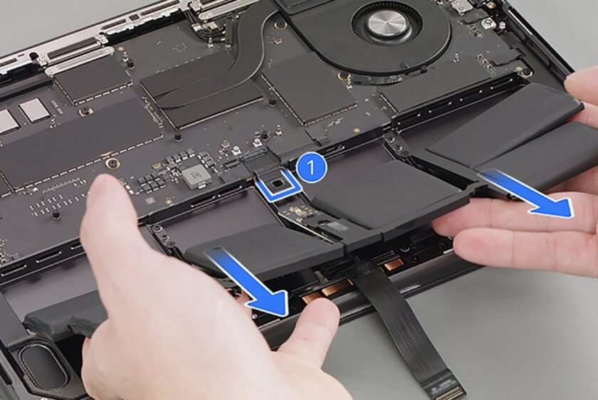New Apple repair process allows battery-only replacements on the M5 14-inch MacBook Pro