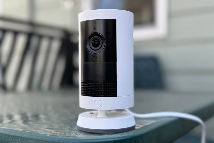 Battery-powered Ring Wi-Fi security cam hits lowest price on Amazon: $60