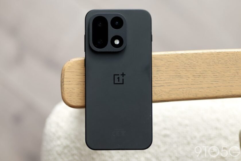 OnePlus ‘Turbo’ certainly looks like a phone with a big battery in leaked images [Gallery]
