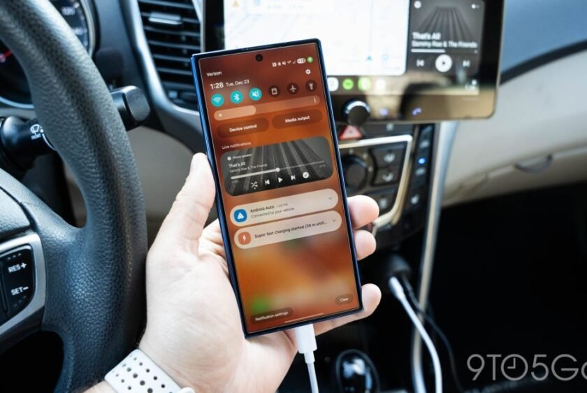 This clever car charger delivers fast charging while using wired Android Auto & CarPlay [Gallery]