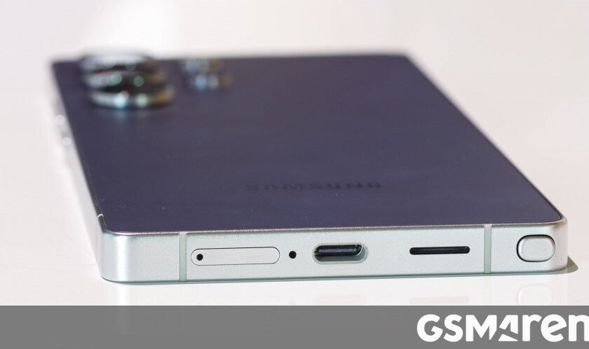 Samsung testing a dual-cell 20,000mAh silicon-carbon battery, rumor claims