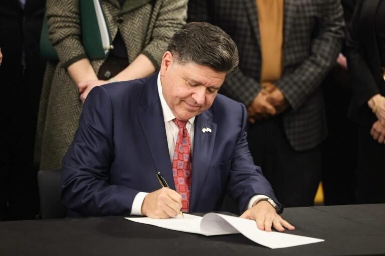 Illinois signs clean energy bill, will drive investments for solar PV, battery storage and VPPs