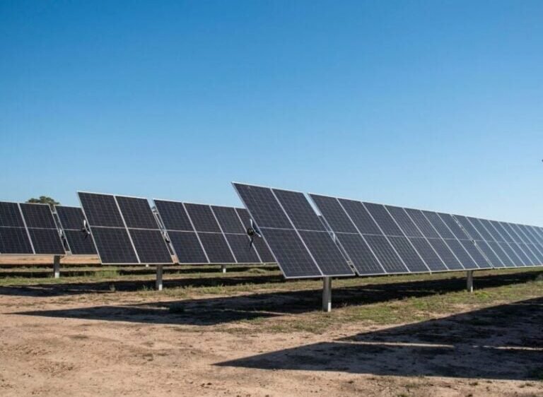 CleanPeak Energy acquires five Australian solar-plus-storage sites from Fortitude Renewables