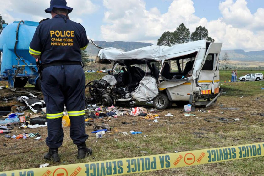 UPDATED: Thirteen pupils killed in Vaal scholar transport vehicle crash