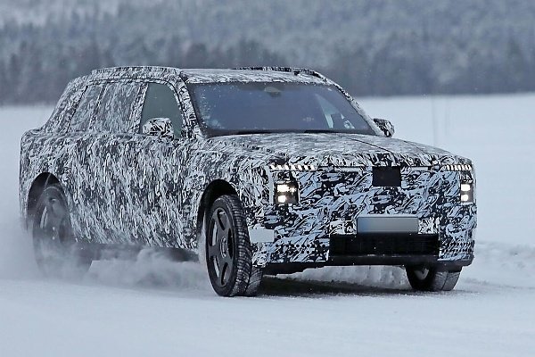 Rolls-Royce’s New Electric SUV Prototype Spotted Undergoing Cold-weather Testing (Photos)