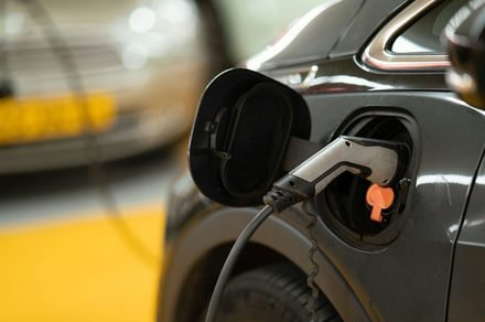 This new battery tech will let you fast-charge your EV without hurting battery health