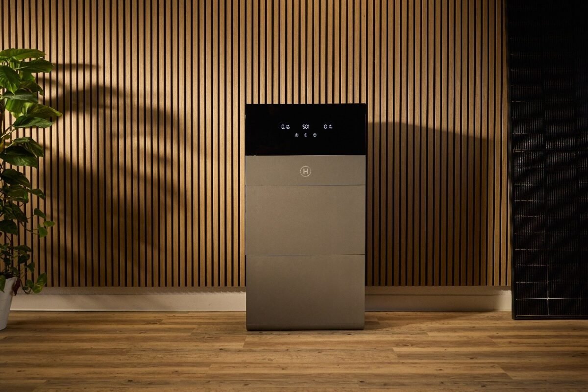 Hoymiles releases all-in-one residential inverter and modular battery