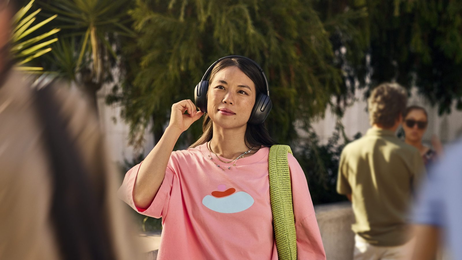 JBL Tour One M3 Headphones Review – Travel Ready With Standout Tech