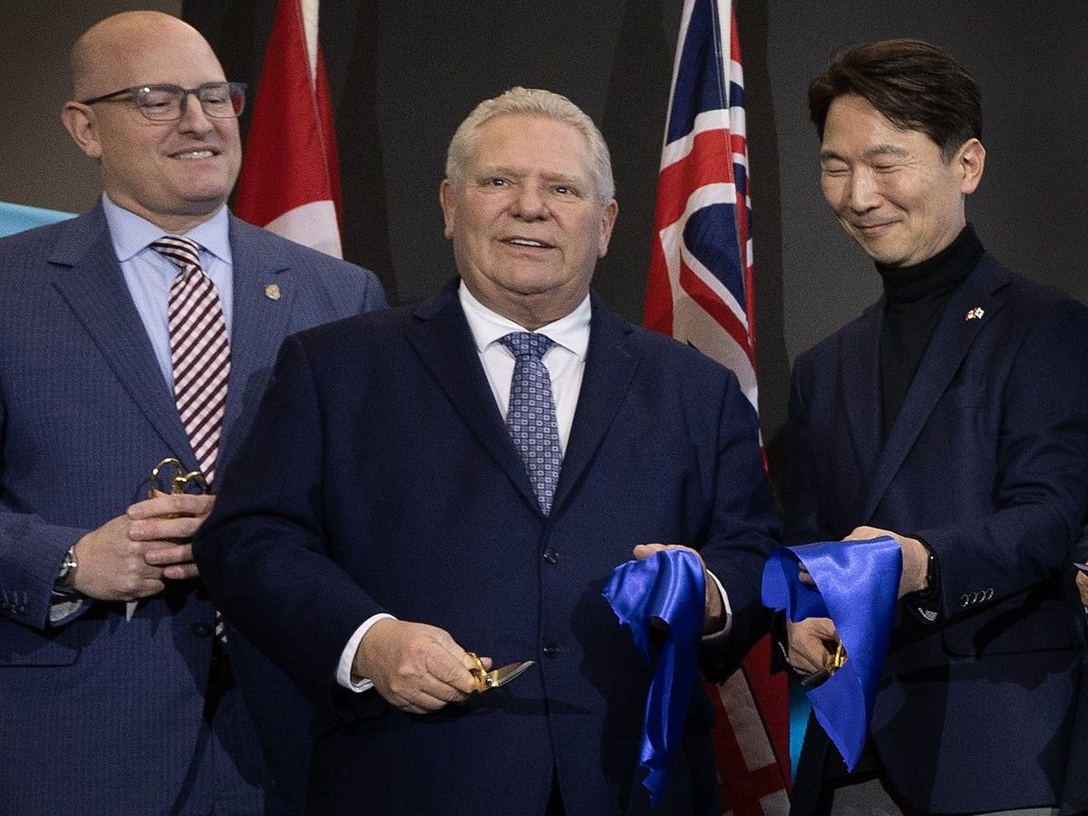 ‘Milestone’ for Ontario, premier says at grand opening of Windsor NextStar battery plant