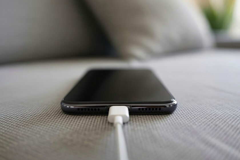 This Is Why Your Phone Battery Is Charging Slowly (Even With A Fast Charger)