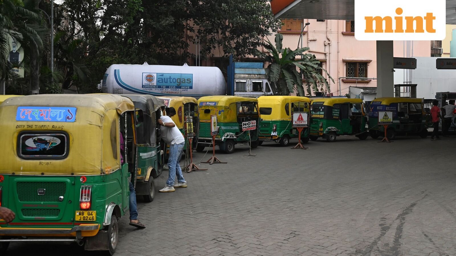 West Asia crisis: IGL assures uninterrupted PNG, CNG supply amid LPG shortage concerns
