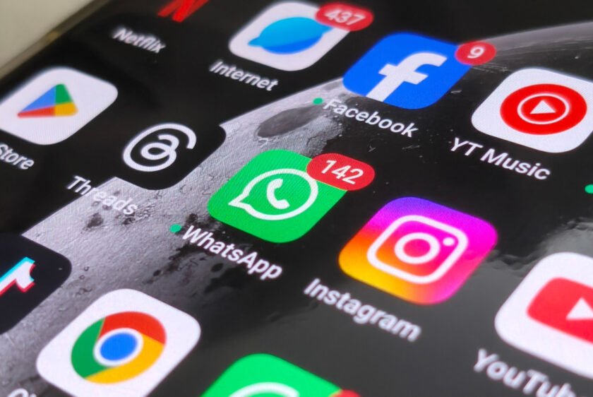 5 Android Apps That Are Probably Slowing Down Your Phone