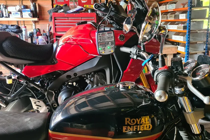 Double Bike Battery charging with Dual OptiMate