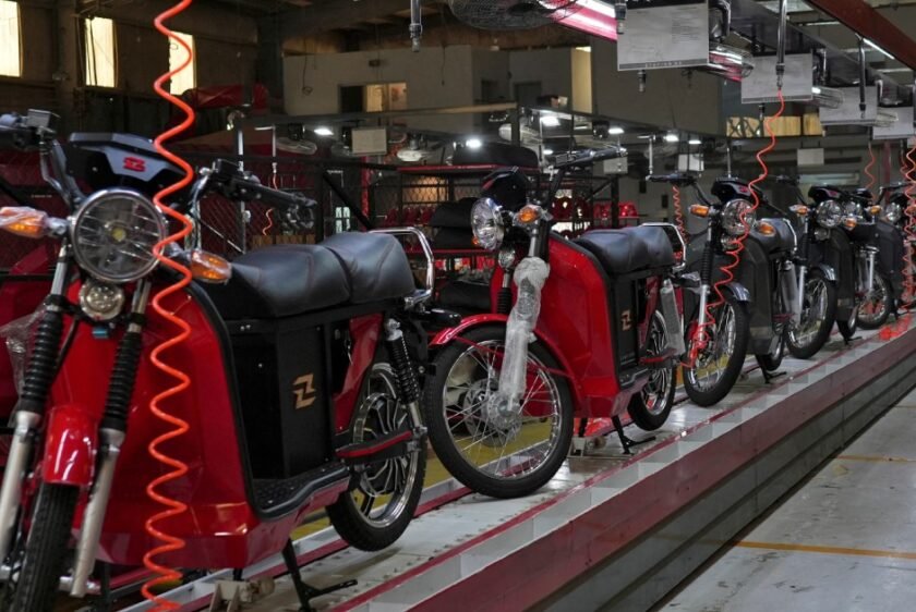 Soaring costs, fuel shortage fears drive Pakistan to electric motorbikes, Asia News – AsiaOne
