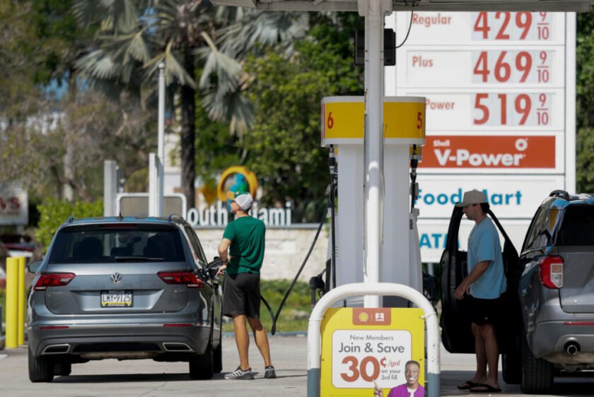 Rising Gas Prices Make the Market Ripe for Electric Vehicles, but US Automakers Can’t Seize the Moment