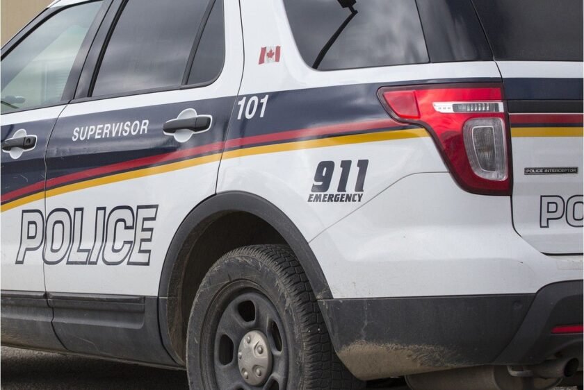 Driver accused of trying to hit Saskatoon officers with stolen vehicle