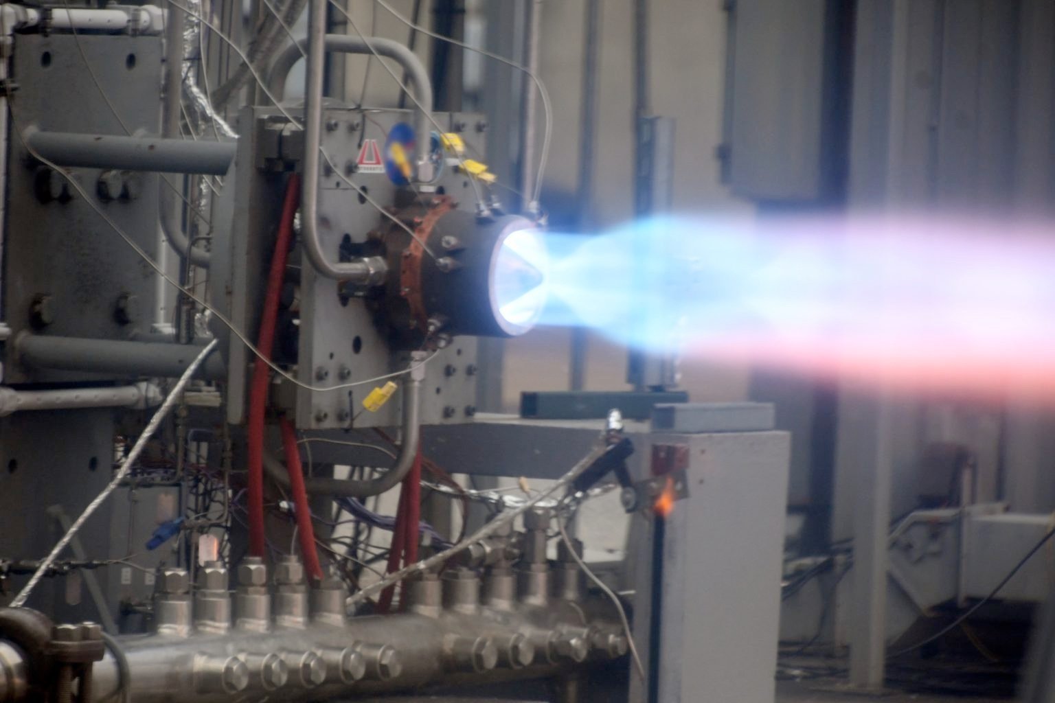 Astrobotic tests advanced rocket engine