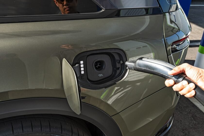 Keep Going: EV Range Doesn’t Degrade Much Over Time Now