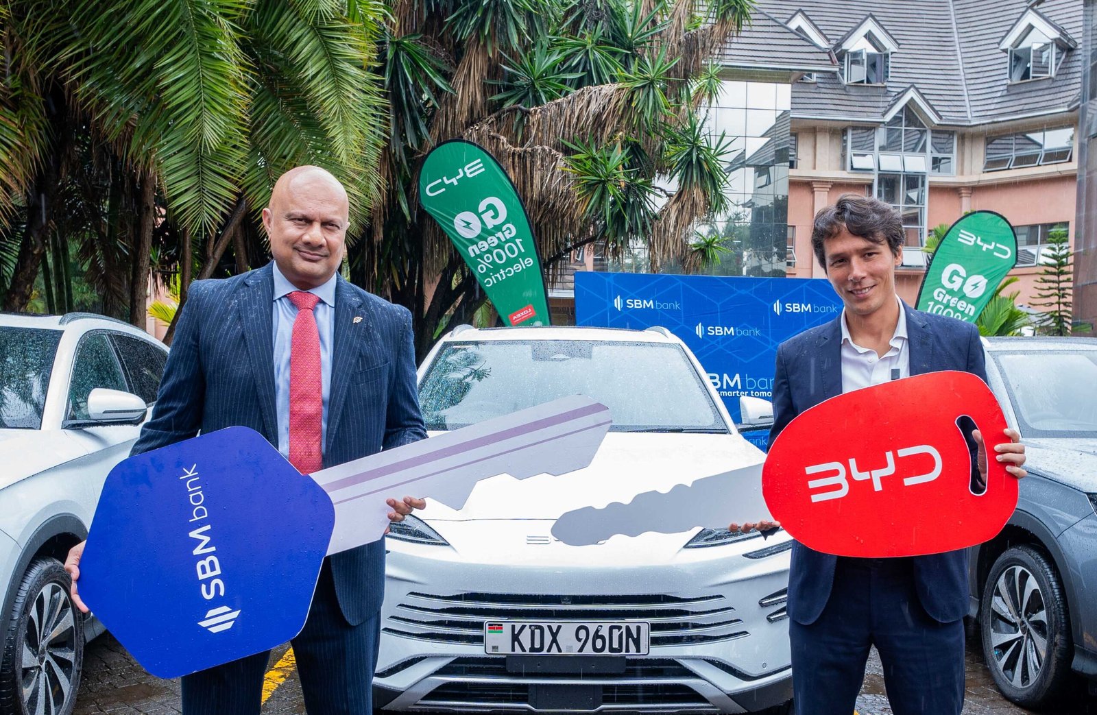 BYD Rolls Out Plug-in Hybrid Fleet to SBM Bank, Avenue Lease in Kenya