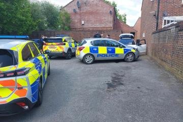 Police ‘block in’ car in town linked to drugs activity