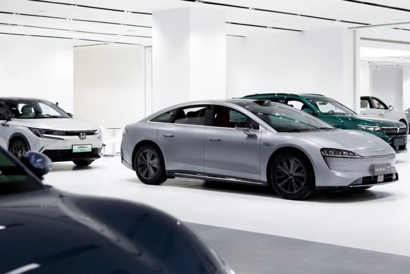 China summons eight EV makers over OTA battery locking practices
